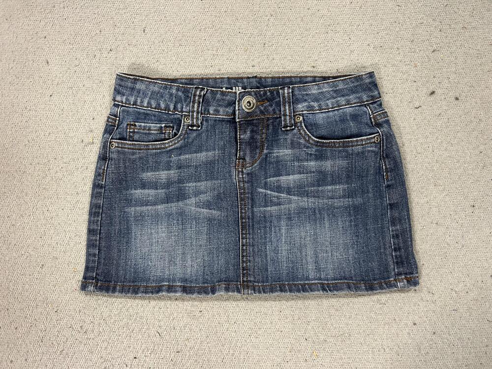 Y2K Dollhouse Denim Skirt Womens 28 Blue Mini Low Rise Micro Bratz Hilton